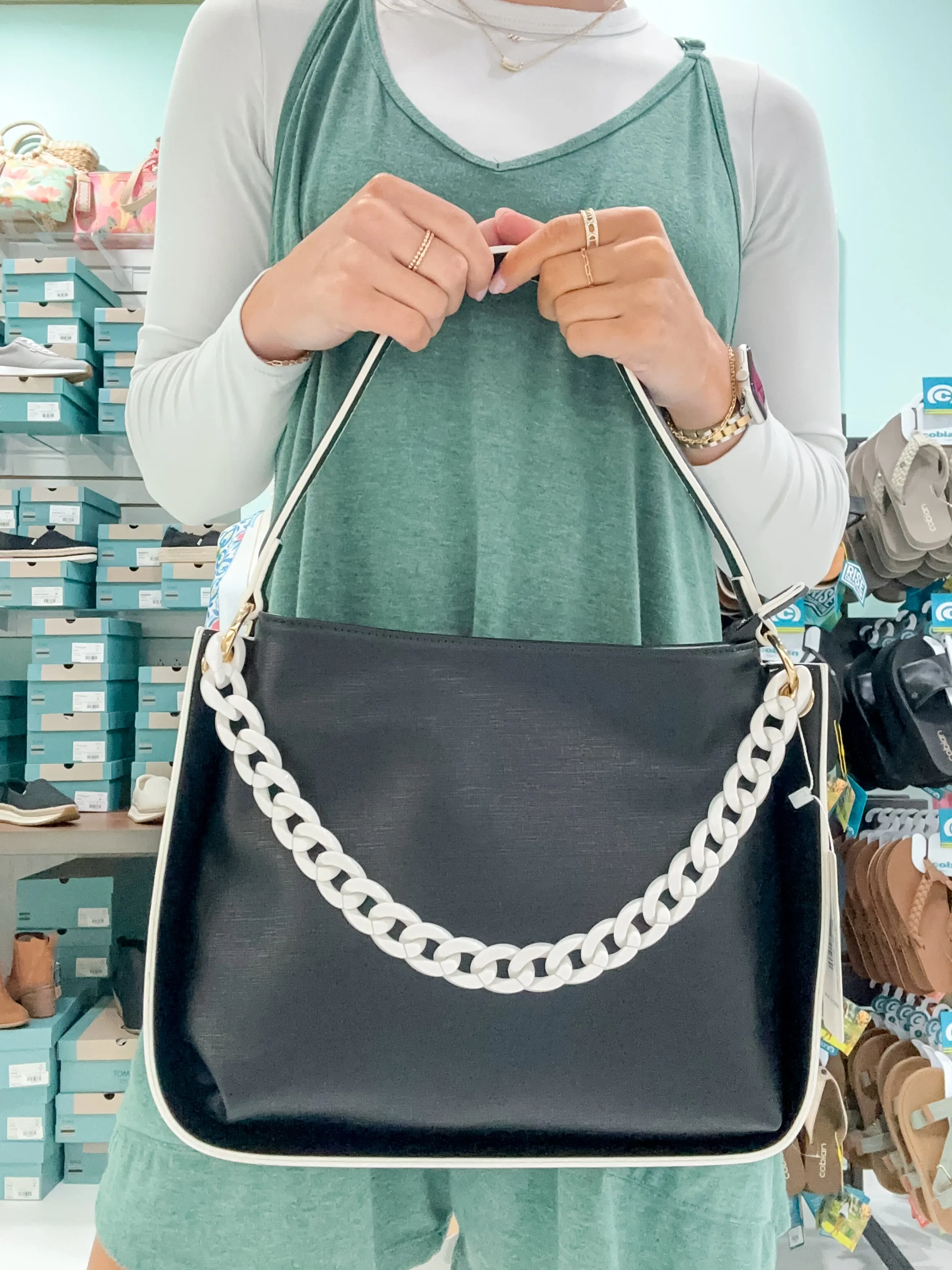 Simply Noelle Textured Chain Hobo